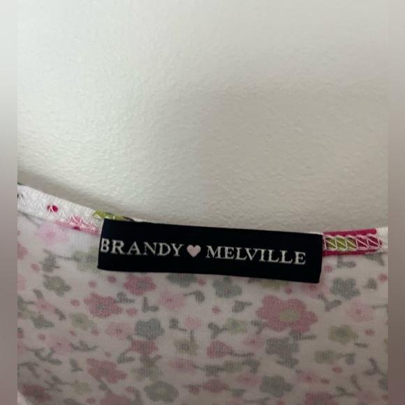 BRANDY MELVILLE FLORAL TANK - Picture 2 of 2